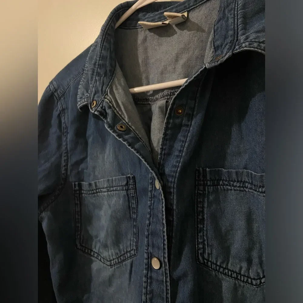 Denim button down - Picture 5 of 7